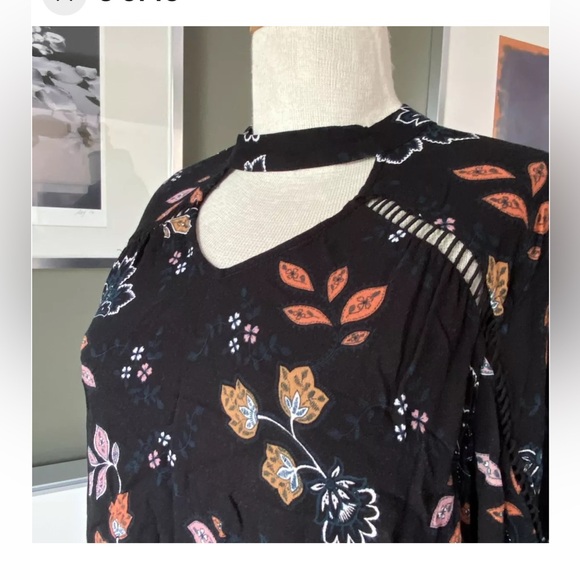 Maurices Black Floral Long Sleeve Blouse with Neck Cutout - Size L - Picture 3 of 14